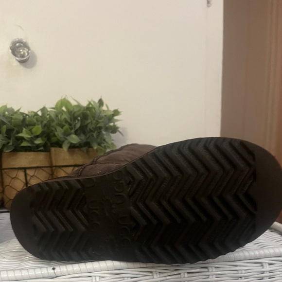 TALL UGG BOOTS🌼 - Picture 7 of 7